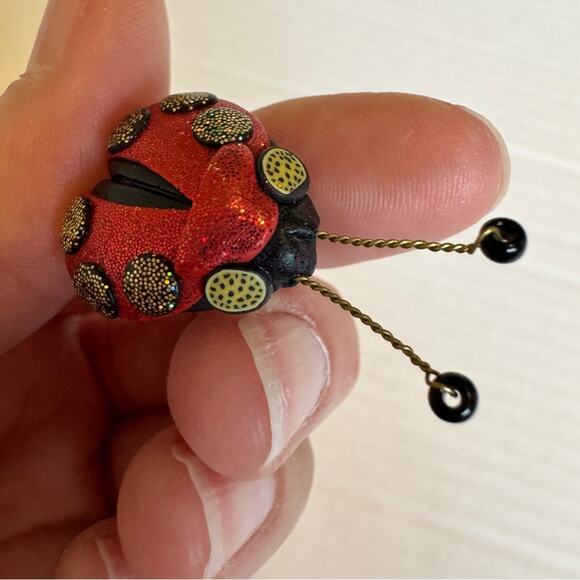 Joyce Fritz Yipes Red Glitter Ladybug Pin Brooch Womens Jewelry Artsy Bug - Picture 6 of 6